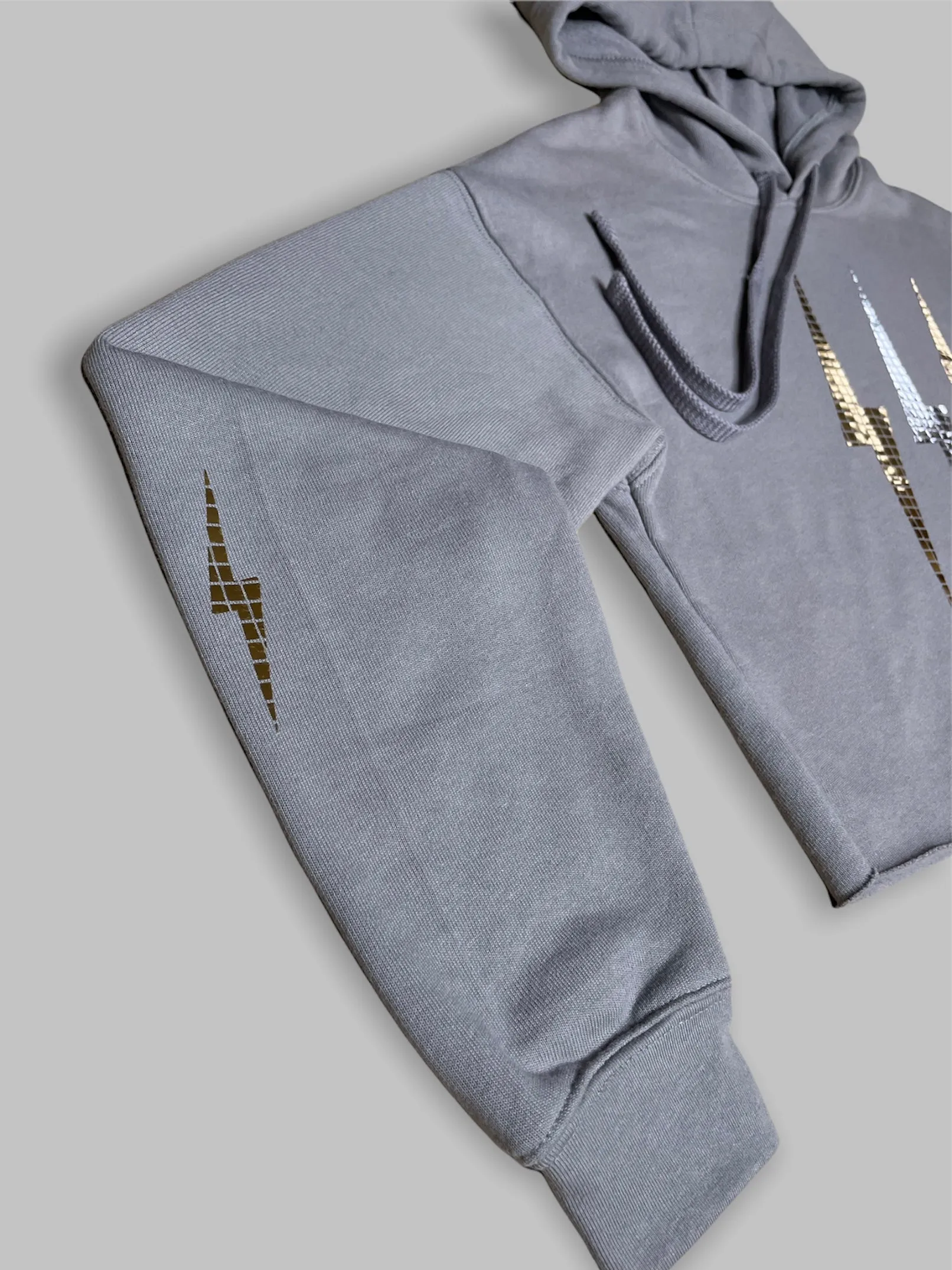 Cropped hoodie lighting bolt