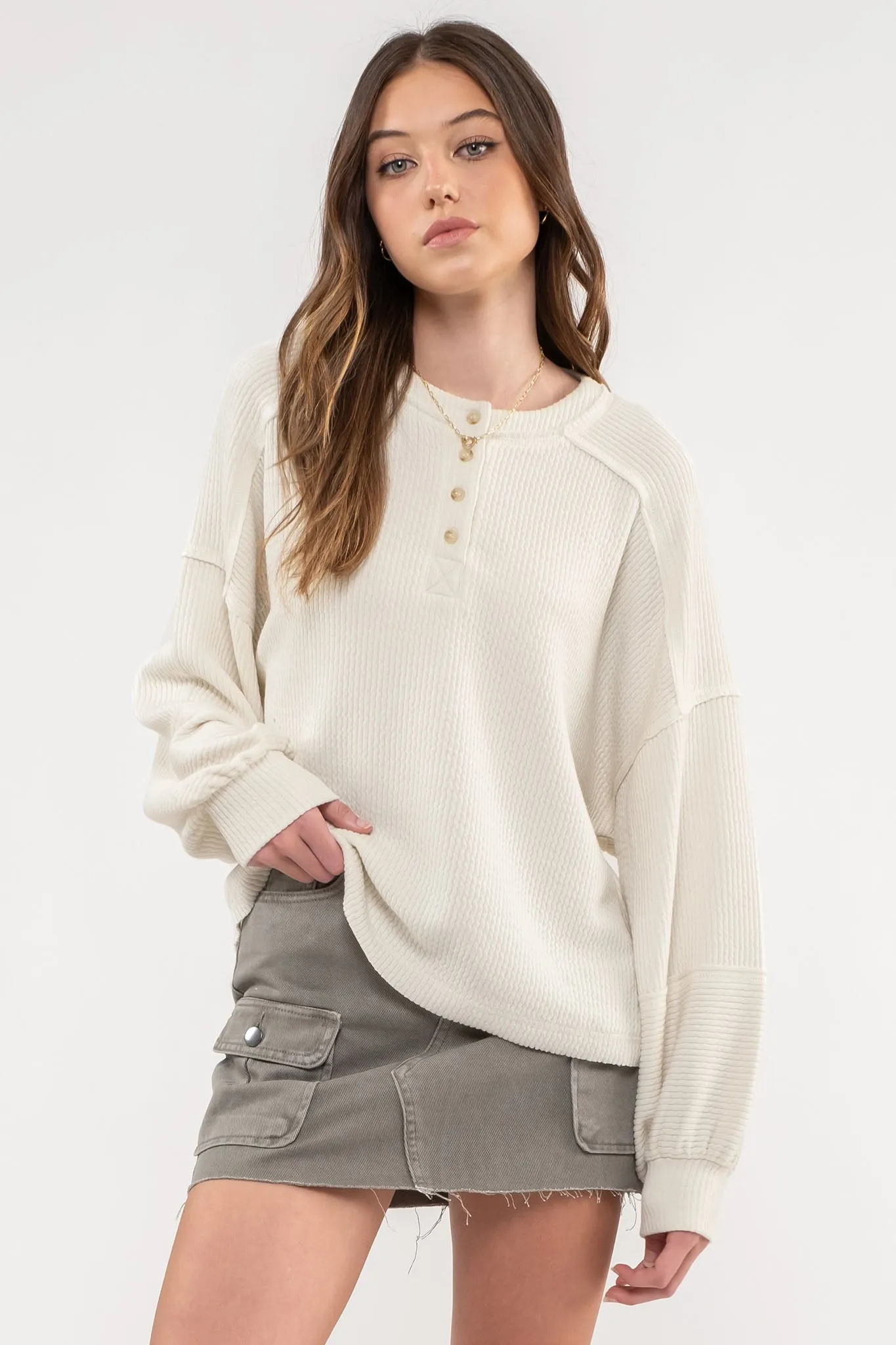 RELAXED RIB KNIT HENLEY TOP